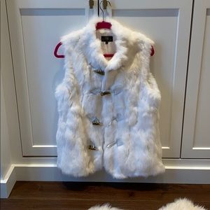 Fur vest